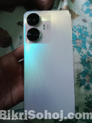 Realme c55